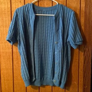 Short sleeve knitted v-neck cardigan